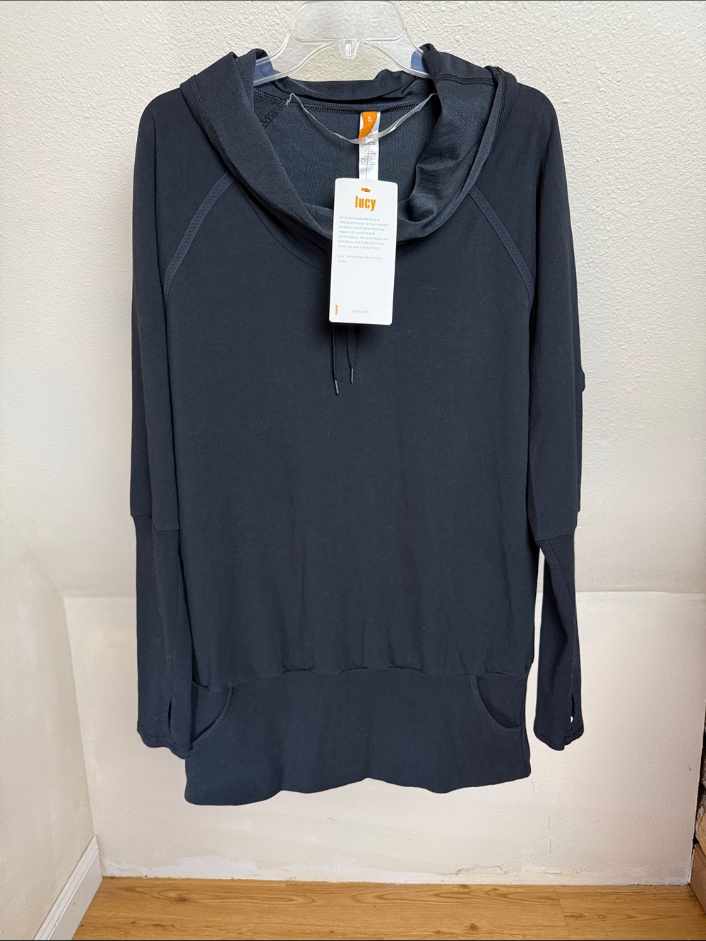 NWT LUCY POWER POSE COWL Tunic length Top Size XL